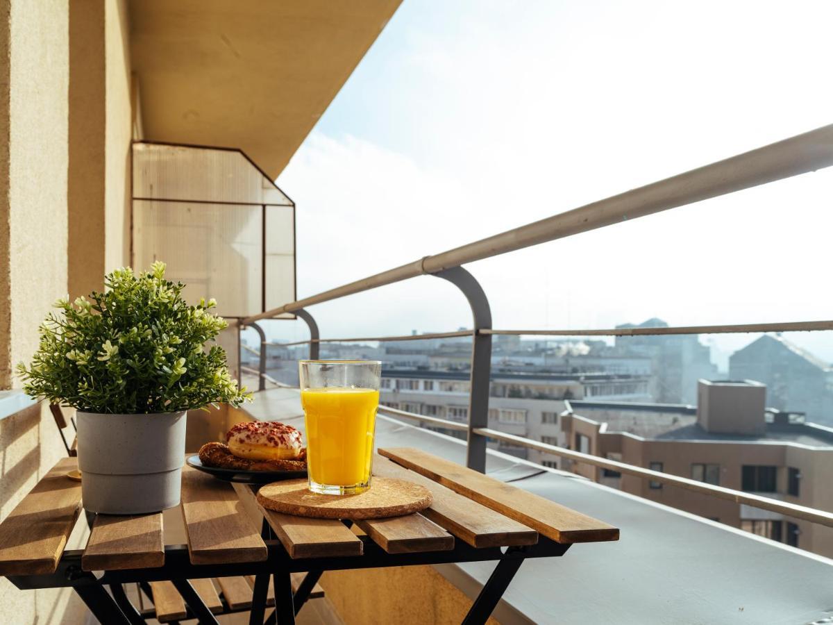 Beautiful Apartment - Top Location - Amazing Balcony Бухарест Экстерьер фото